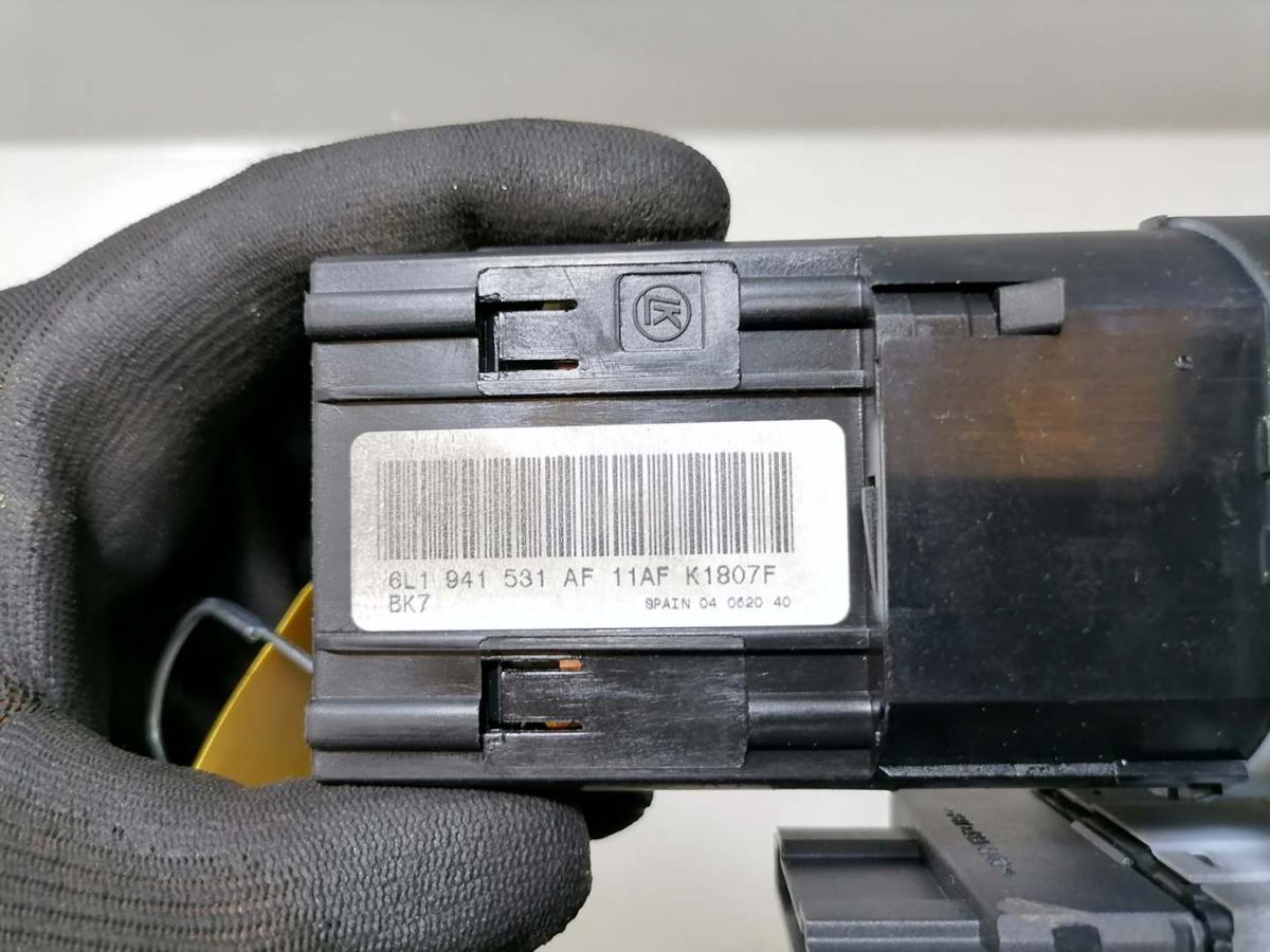 Seat Ibiza 6L original Lichtschalter für Fahrzeuge mit Nebelscheinwerfer Bj.2007